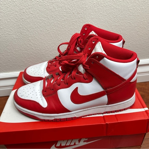 Nike Dunk High Championship Red Size 11 - Picture 1 of 10